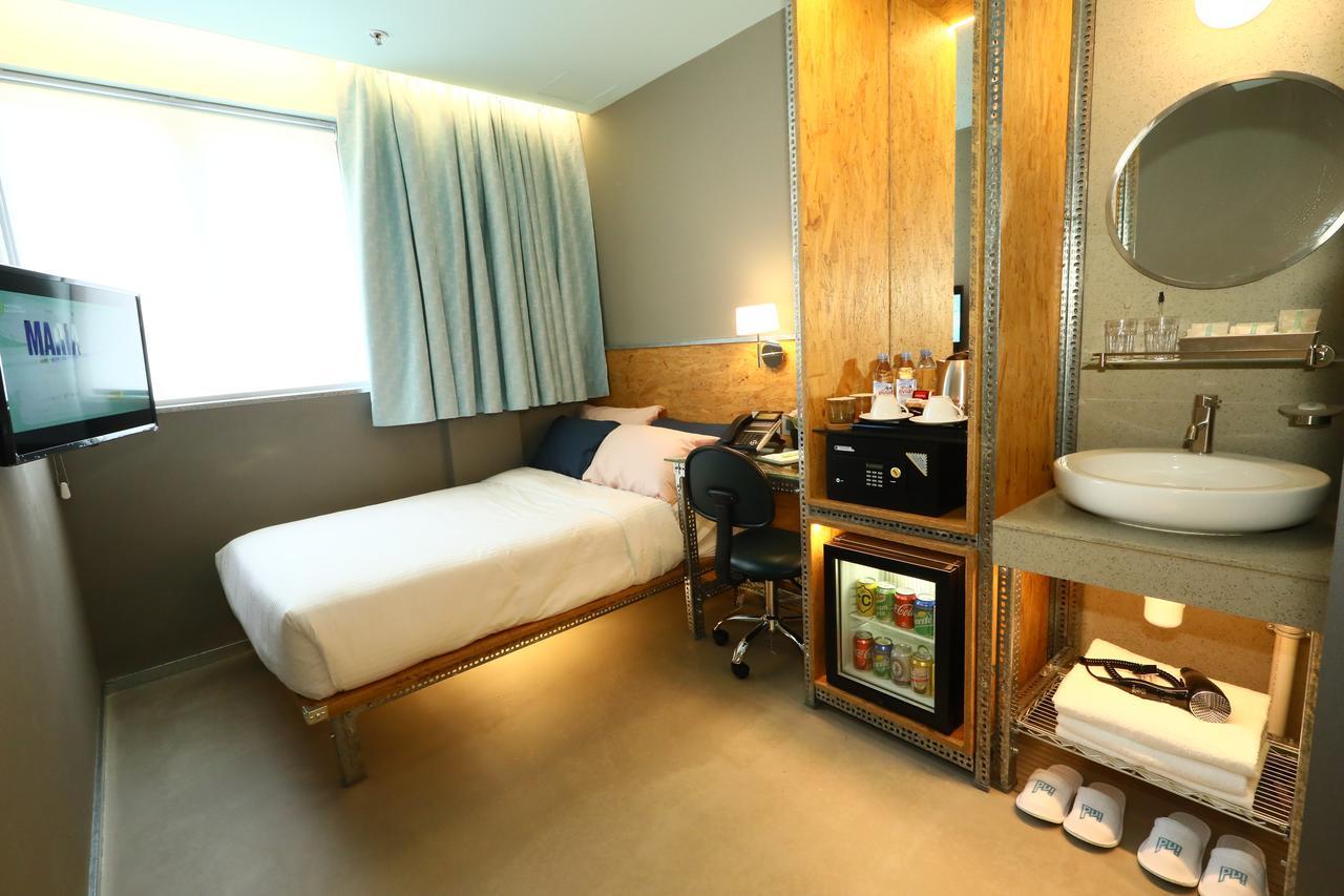 Ind Hotel Hong Kong Bagian luar foto