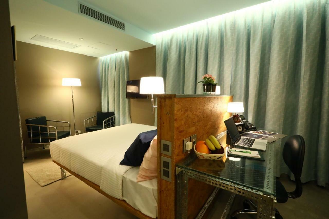 Ind Hotel Hong Kong Bagian luar foto